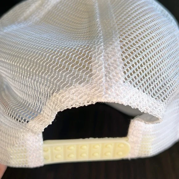 Trucker hat, white - Picture 3 of 4